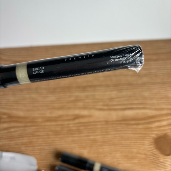 Prismacolor Large Broad Gold Metallic Markers PM-119 Box Of 6 - Picture 6 of 7